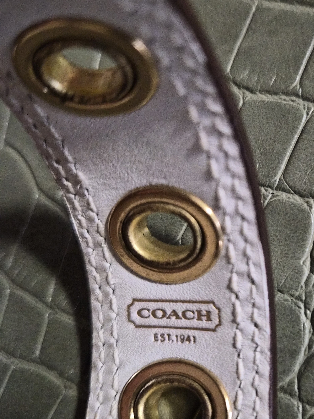 Coach White Leather Strap with Gold Eyelets - Picture 4 of 4